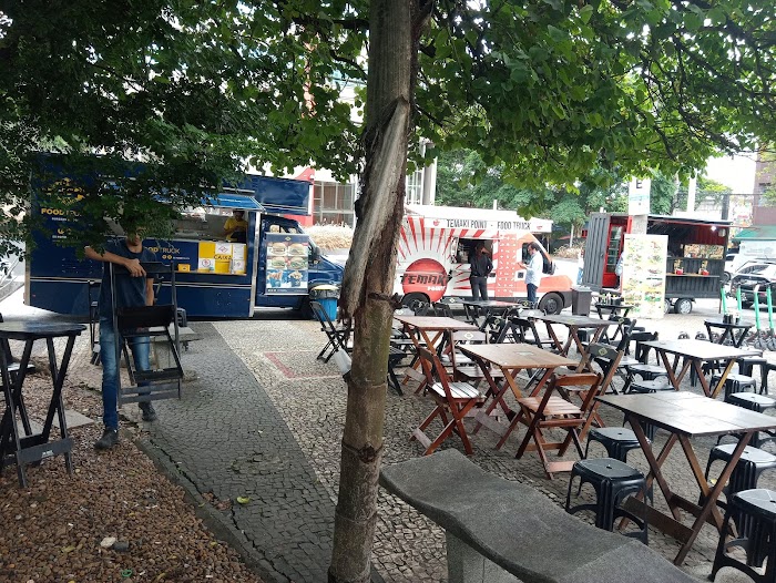 +55 Food Truck – Burgers & Dogs