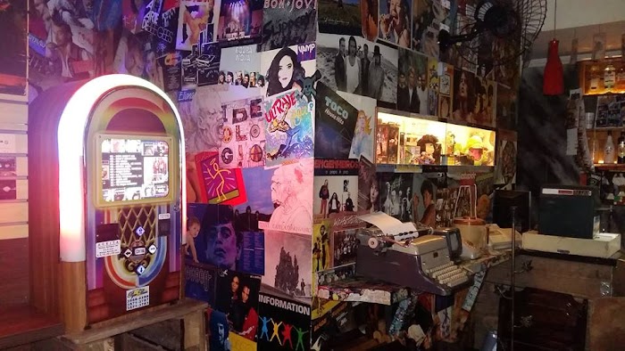 80 e Tals Pub