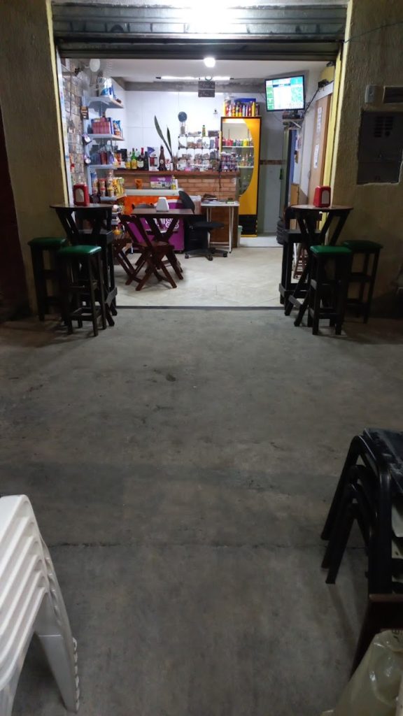 Água Funda Food Truck / Cantinho das Meninas