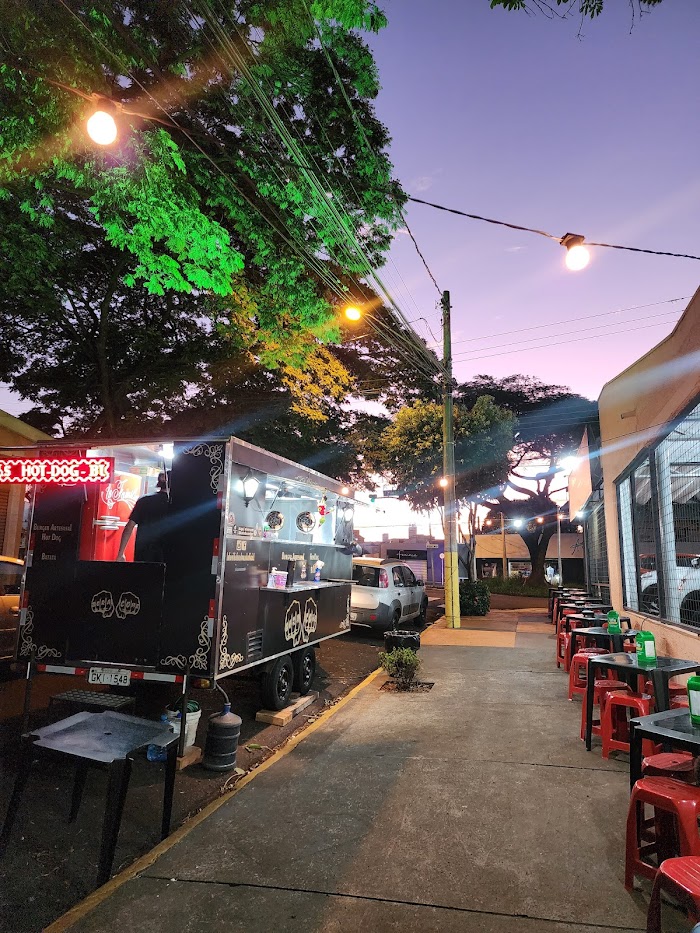 La Familia Food Truck