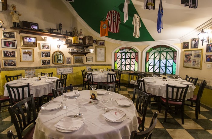 Lellis Trattoria