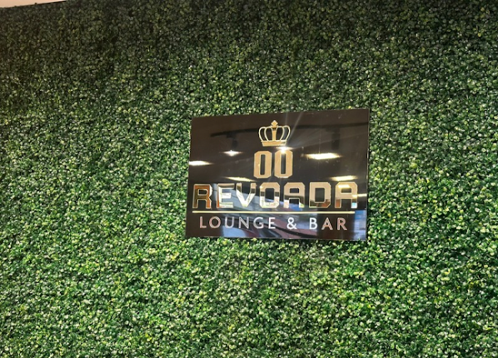 00 REVOADA LOUNGE & BAR