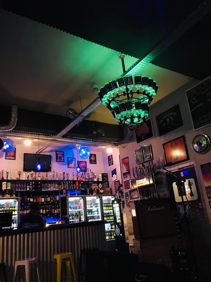 52′ s Rock Bar