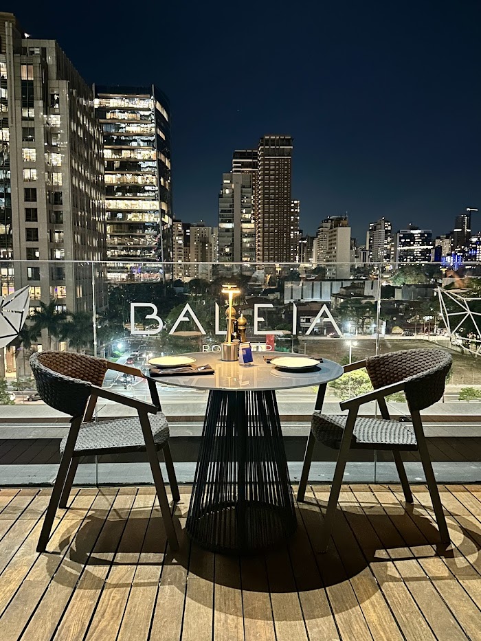 Baleia rooftop
