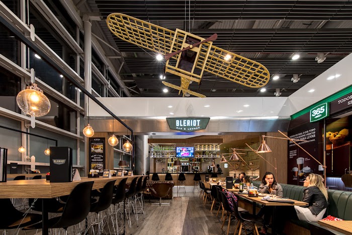 Bleriot Bar & Lounge T3