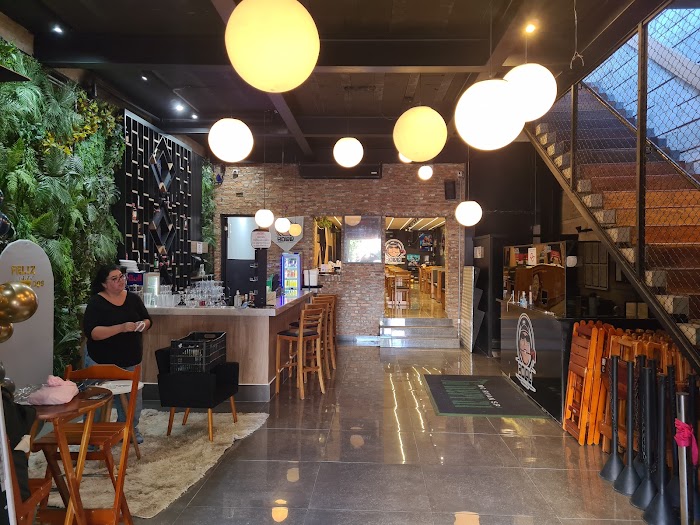 Bololo Restaurante & Bar