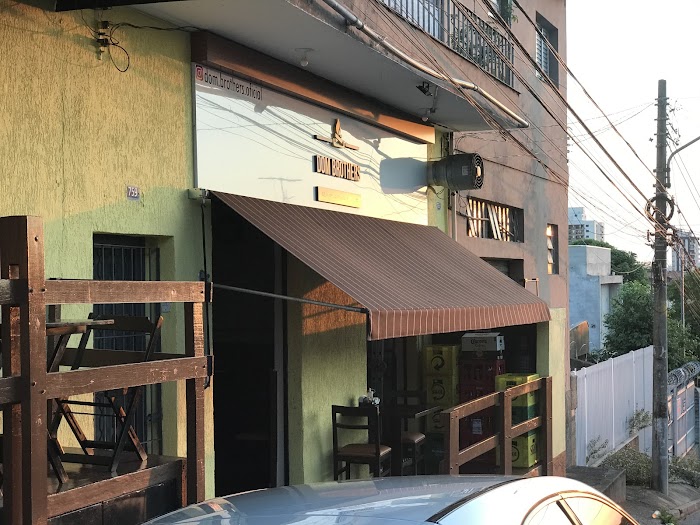 Dom Brothers – Restaurant, Grill & Beer