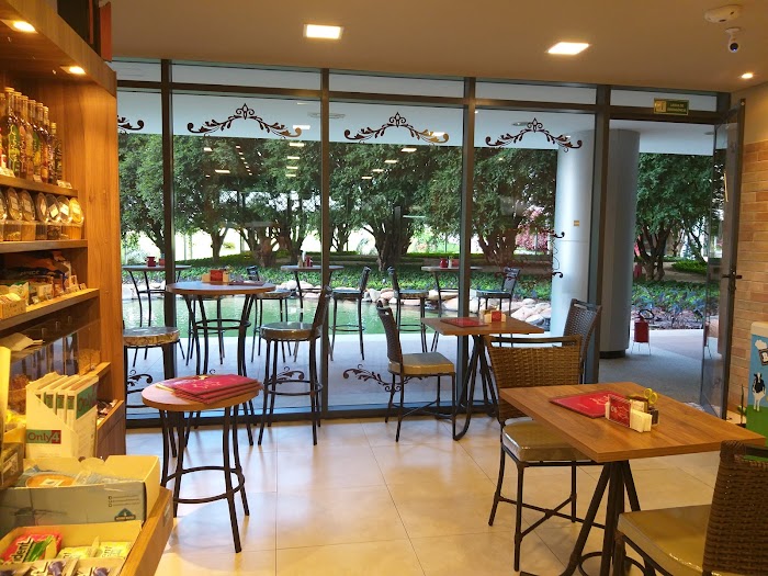 Empório Café com Viagem