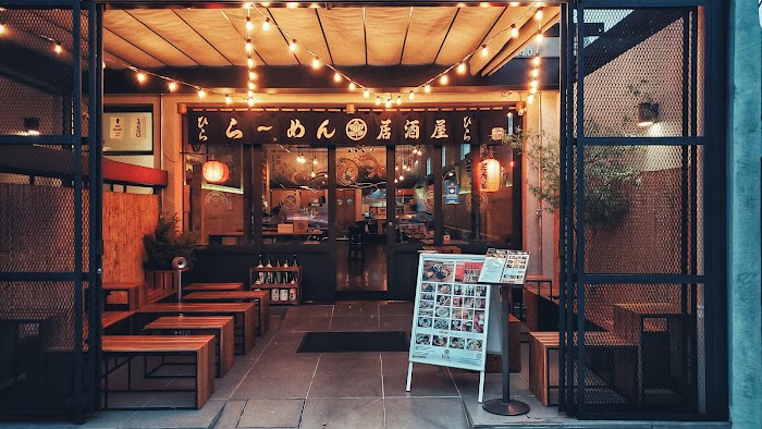 Hirá Ramen Izakaya