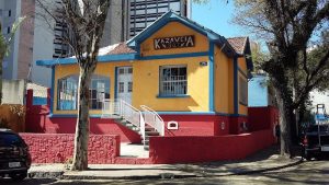 Kazavéia Bar