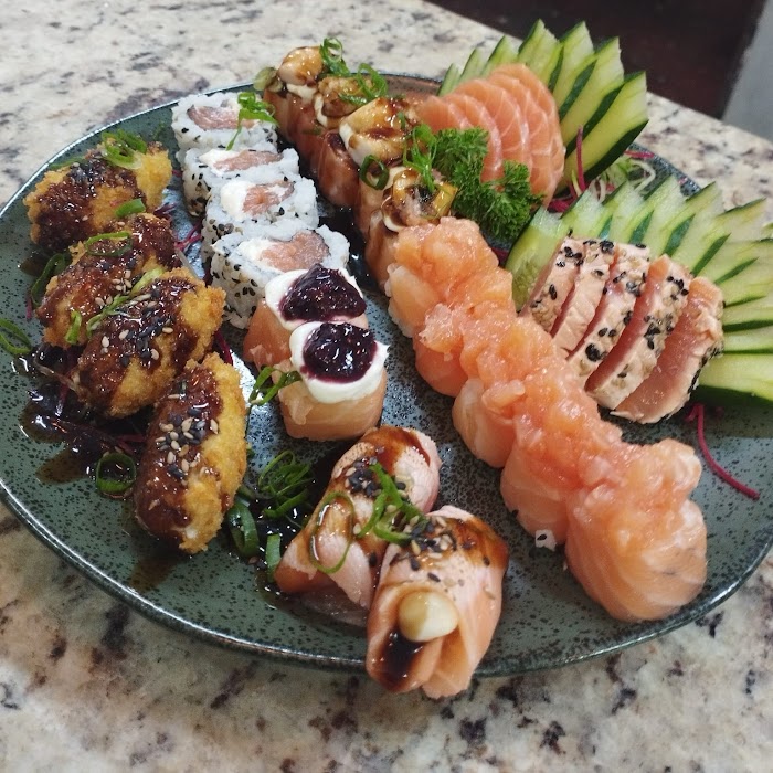 Kazoku Sushi Bar
