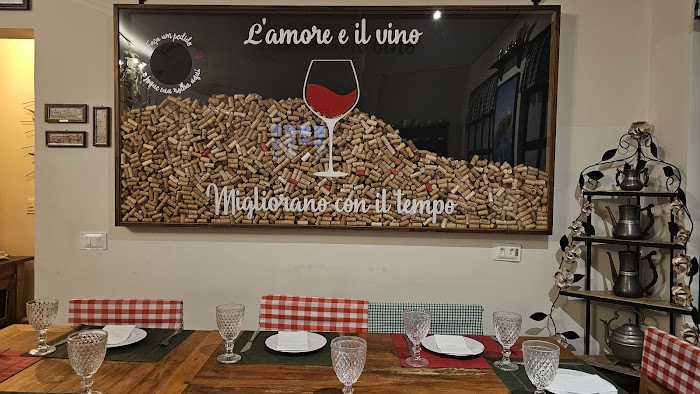 MaCarone’s Trattoria