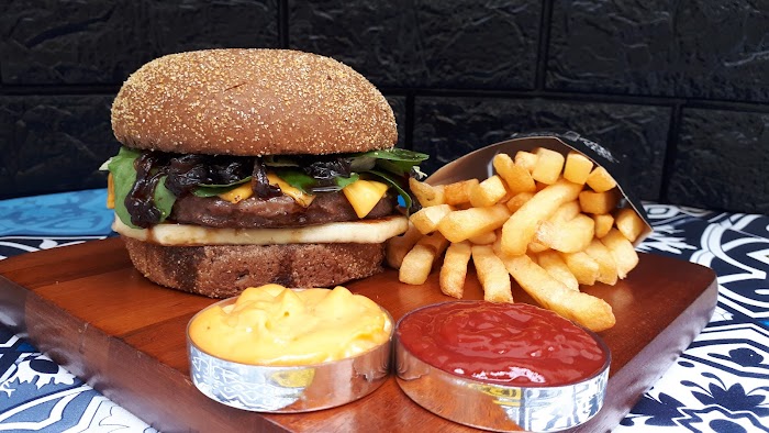 Mario’s Burger Food Truck