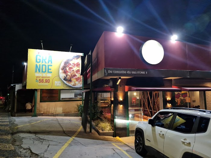 Mega Pizza Forneria