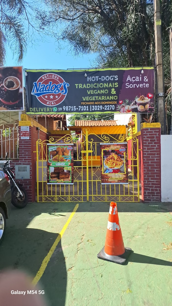 Nadog’s Hot Dog, Hambúrguer & Açaí.