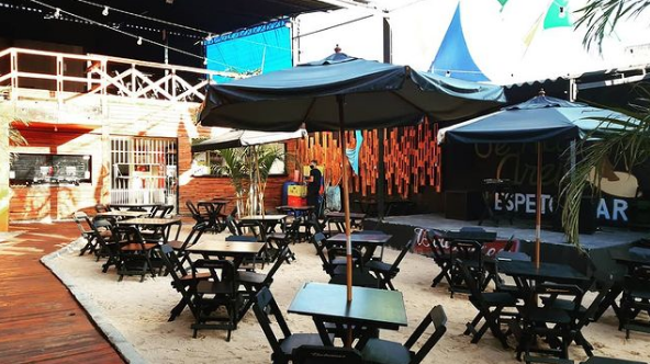 Pé na Areia – Espeto & Bar