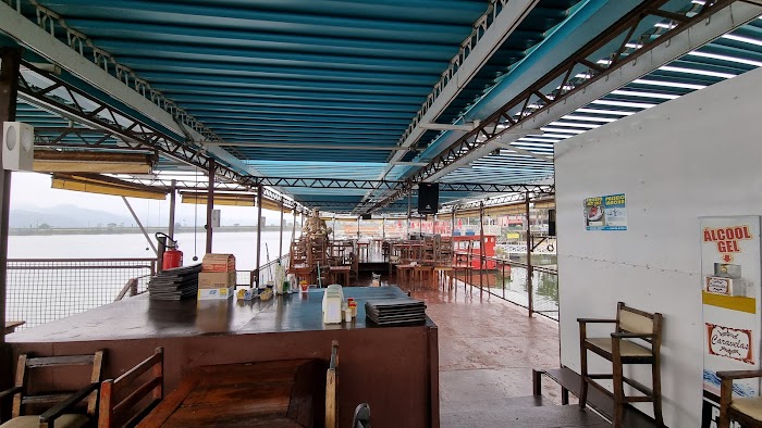 Restaurante Flutuante Caravelas