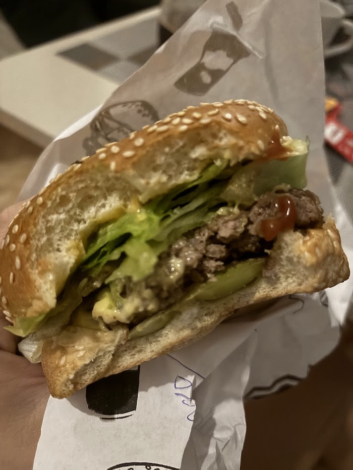 Tavinho Burgers – Hamburgueria Demarchi