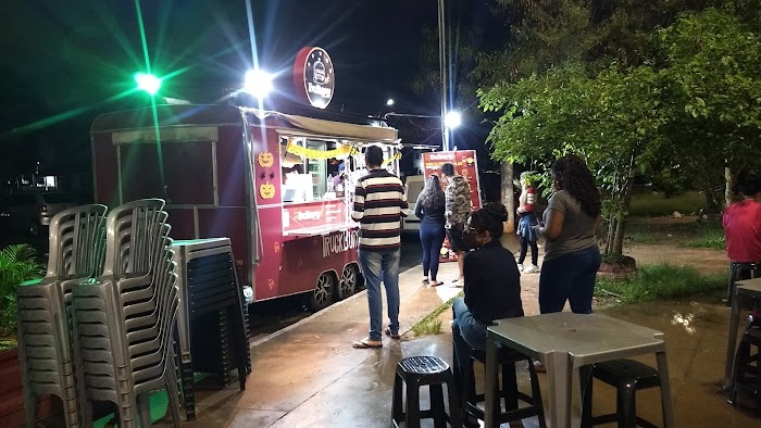 Truck Burger Hamburgeria Artesanal Praça Brasil cohab 2