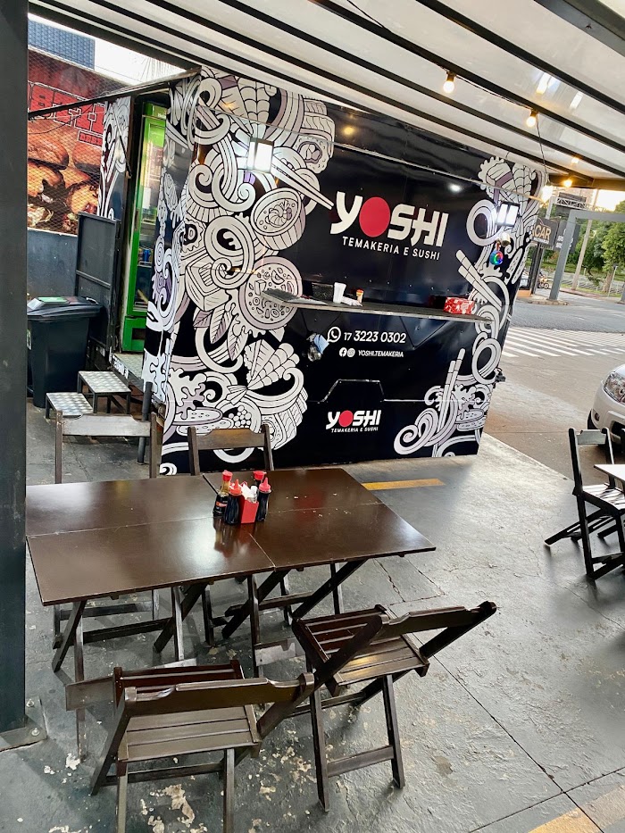Yoshi Temakeria e Sushi