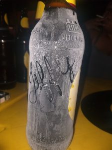 Maneu’s Bar