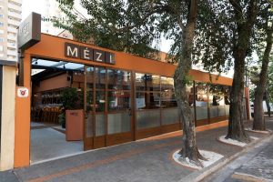 Mézi
