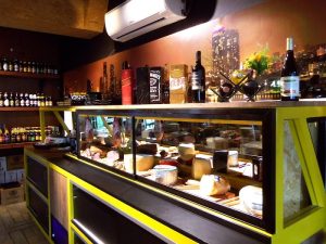 República Sushi Lounge