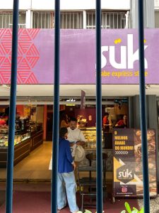 Suk Árabe – Restaurante no Largo da Carioca – ao lado do acesso do Metrô