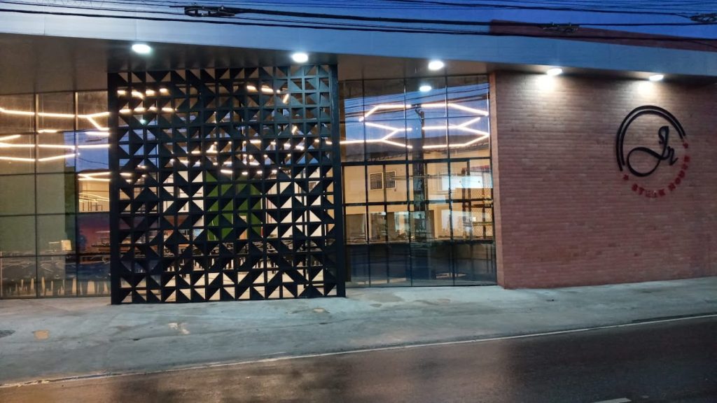 Jr Steak House