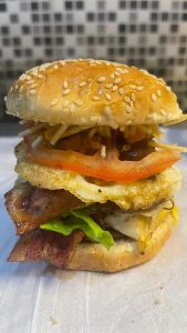 Na grade burgers e gourmet