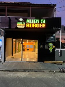 Alien 51 Burger