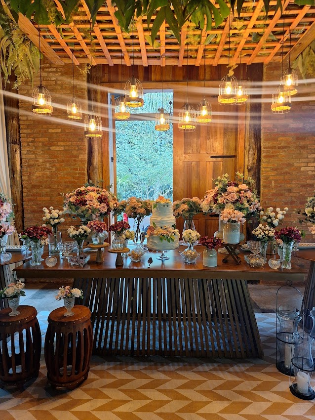 Confeitaria Adriana Dias Doces Finos e Bem casados
