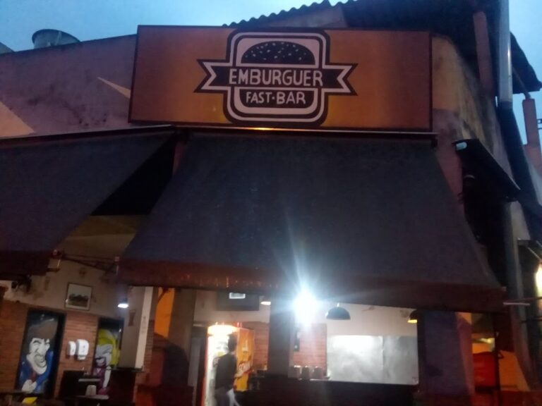Emburguer Fast & Bar
