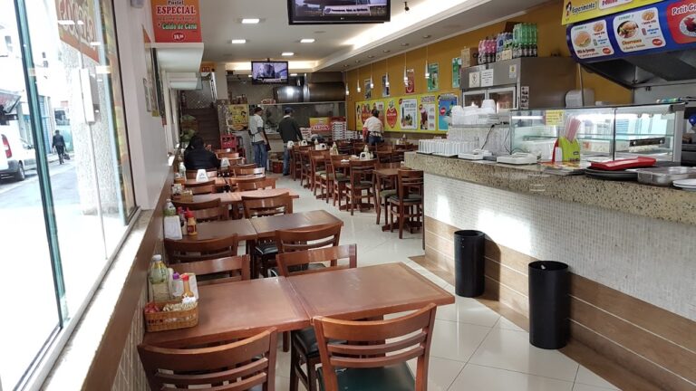 Lanchonete e Restaurante Garota de Suzano