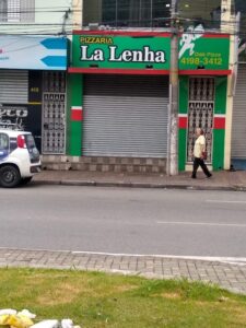 Pizzaria La Lenha