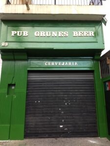 Pub Grunes temático Irlandês Medieval – Cervejaria e Choperia Taboão da Serra