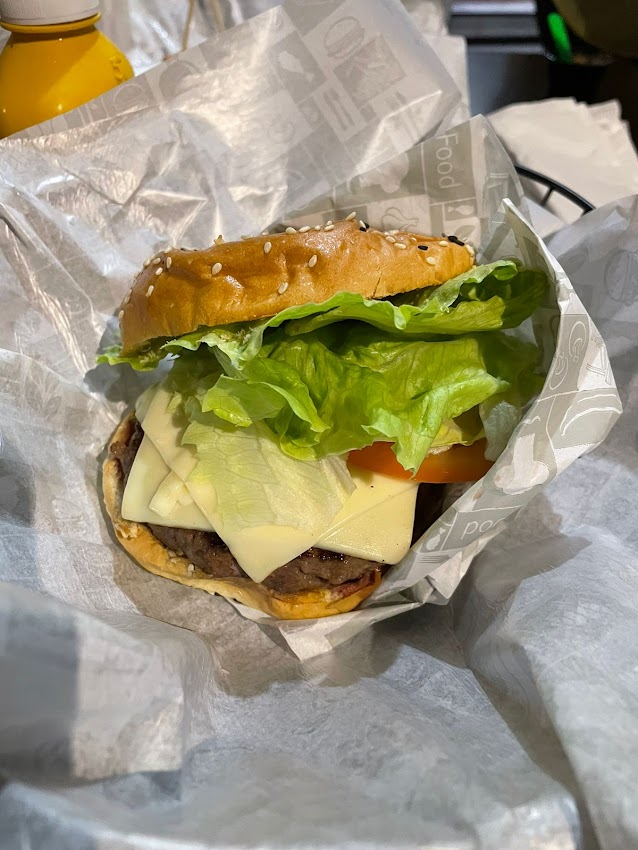 ‎Tonia’s Burger Hamburgueria Artesanal