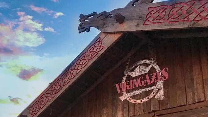 Viking- pub de arremesso de Machado.